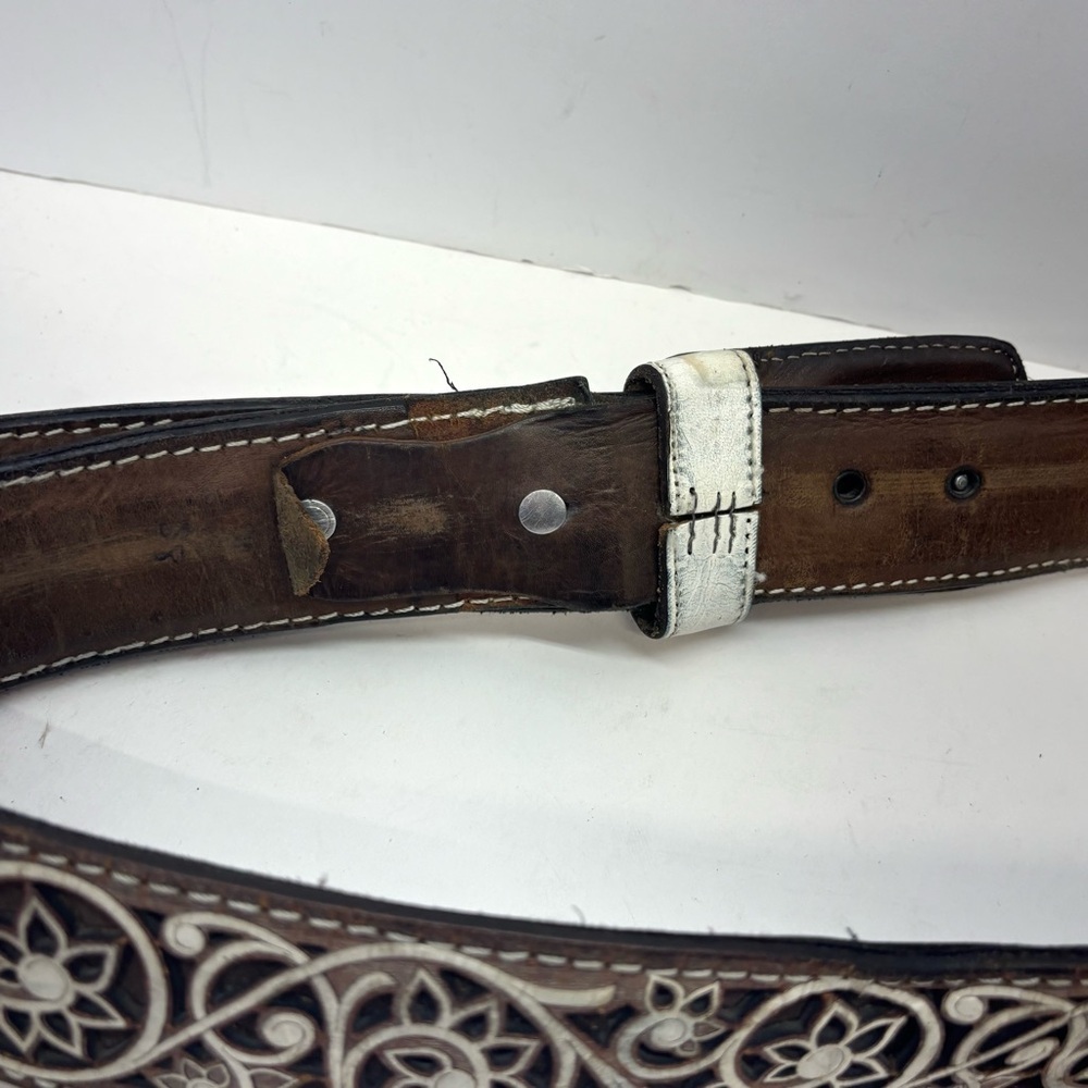 Vintage Tooled Leather Belt w/Floral Scroll Design Brown/White Western Large 43” - Picture 6 of 7